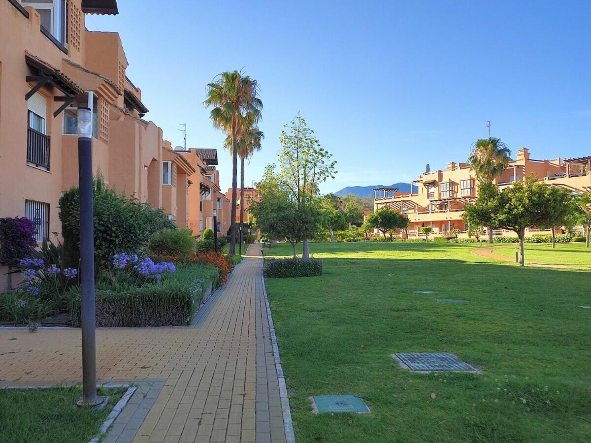 Casares Del Sol Apartment Luaran gambar