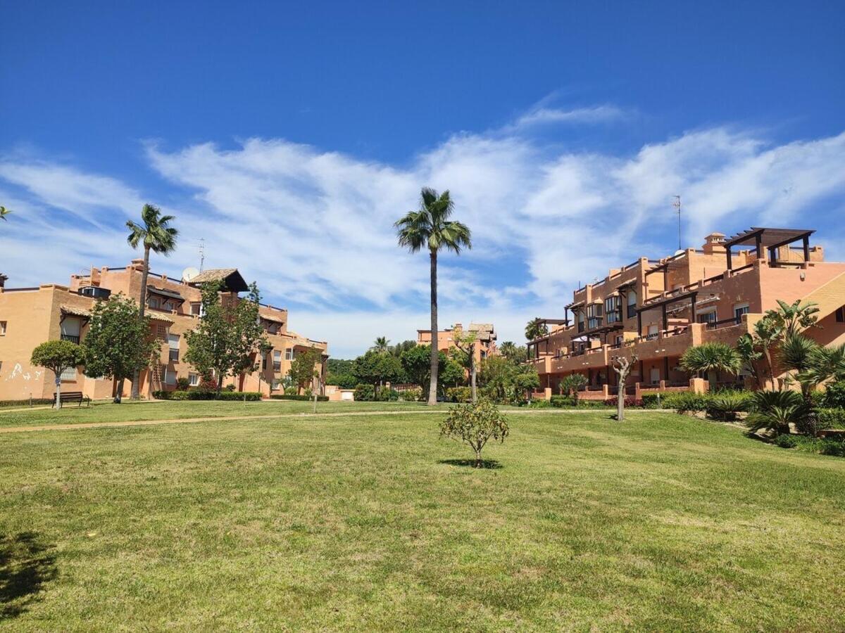 Casares Del Sol Apartment Luaran gambar